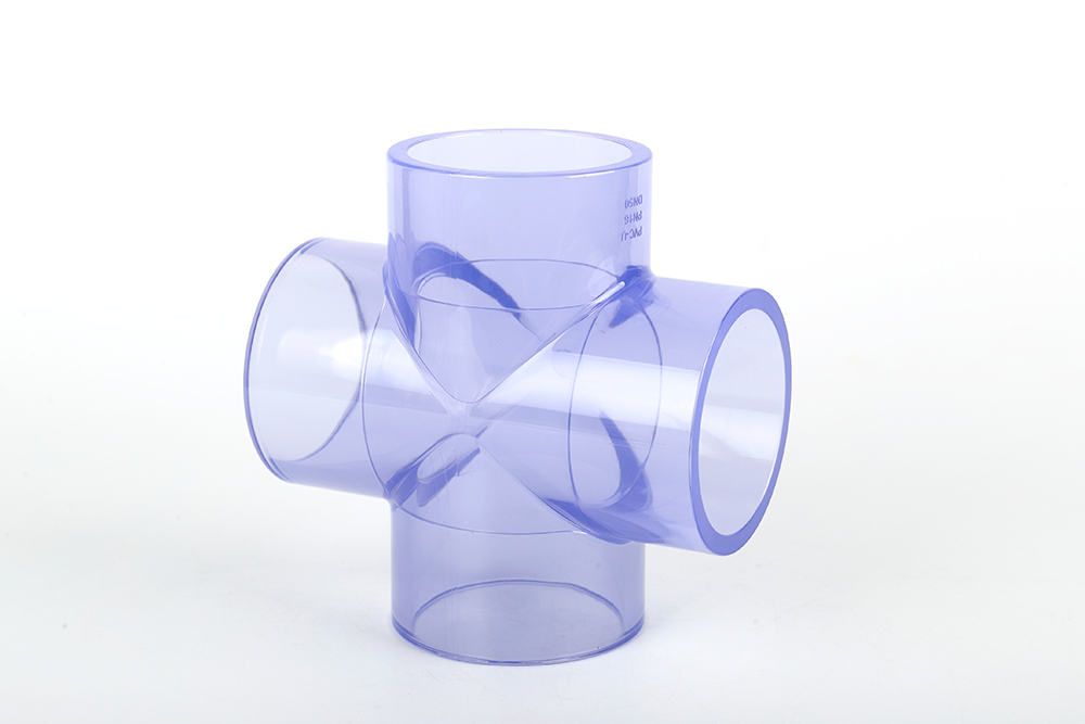 东英镇透明正四通